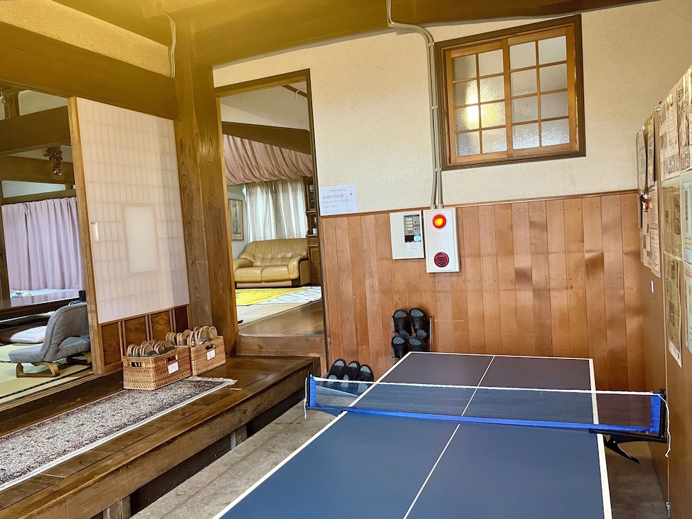 貸別荘「きよみず邸」１階貸切、近隣天然温泉、伊香保・榛名30分、年中BBQ・雨天OK! 最大20名 禁煙 リビング エリア22 | きよみず邸