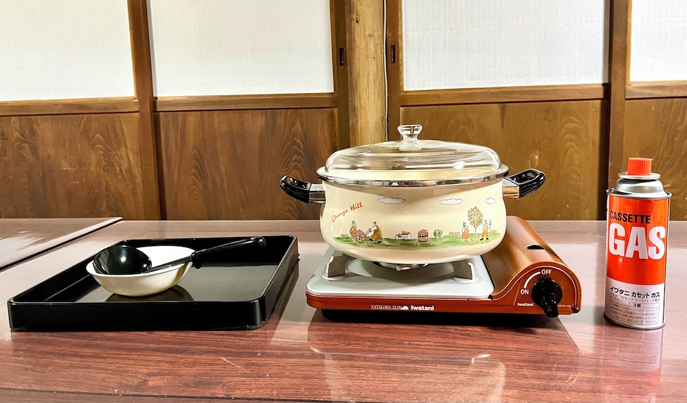 貸別荘「きよみず邸」１階貸切、近隣天然温泉、伊香保・榛名30分、年中BBQ・雨天OK! 最大20名 禁煙 リビング エリア22 | きよみず邸