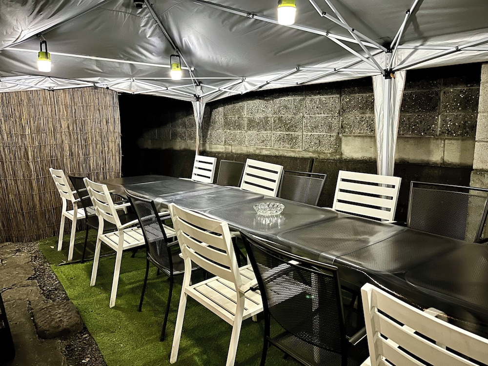 貸別荘「きよみず邸」１階貸切、近隣天然温泉、伊香保・榛名30分、年中BBQ・雨天OK! 最大20名 禁煙 テラス / パティオ10 | きよみず邸