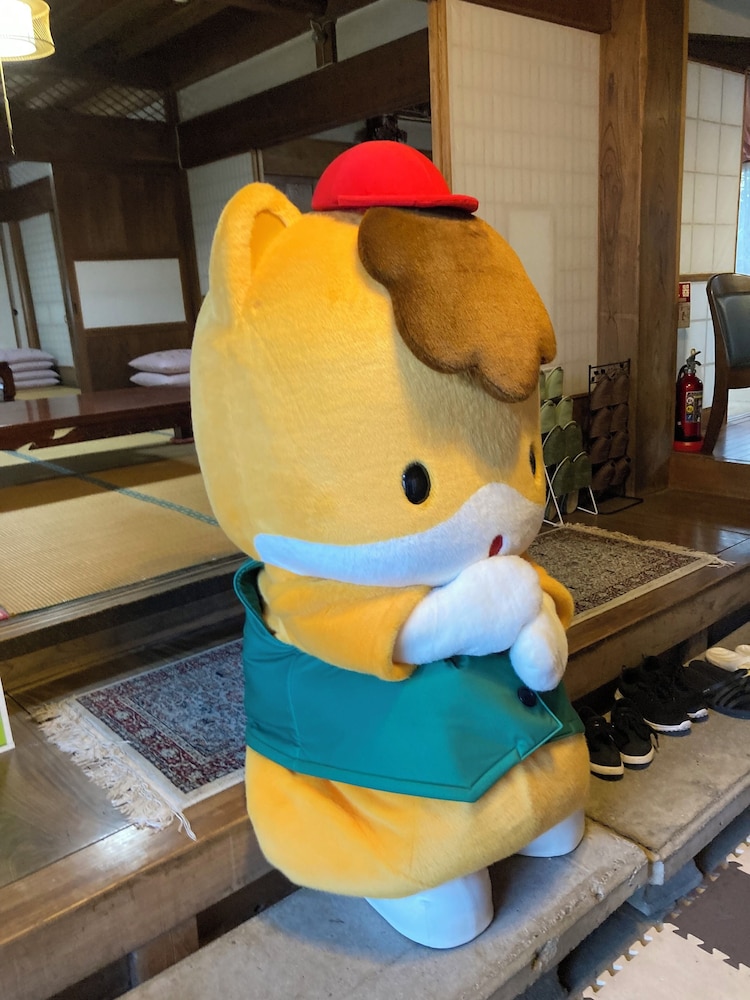 貸別荘「きよみず邸」１階貸切、近隣天然温泉、伊香保・榛名30分、年中BBQ・雨天OK! 最大20名 禁煙 リビング エリア6 | きよみず邸