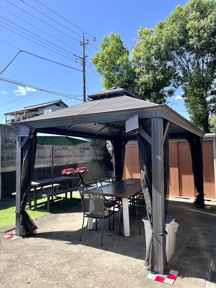 貸別荘「きよみず邸」１階貸切、近隣天然温泉、伊香保・榛名30分、年中BBQ・雨天OK! 最大20名 禁煙 テラス / パティオ2 | きよみず邸