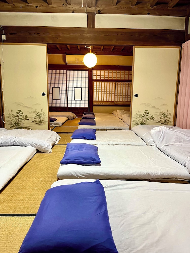 貸別荘「きよみず邸」１階貸切、近隣天然温泉、伊香保・榛名30分、年中BBQ・雨天OK! 最大20名 禁煙 客室4 | きよみず邸