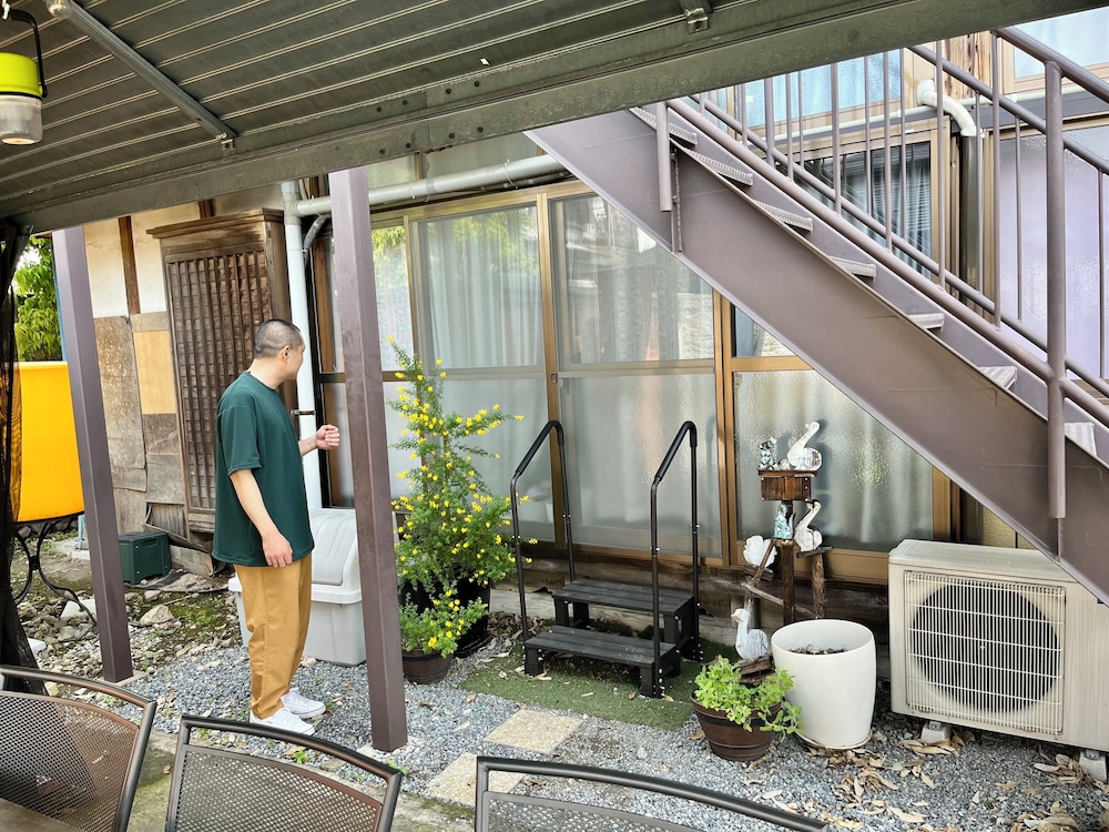 貸別荘「きよみず邸」１階貸切、近隣天然温泉、伊香保・榛名30分、年中BBQ・雨天OK! 最大20名 禁煙 テラス / パティオ9 | きよみず邸