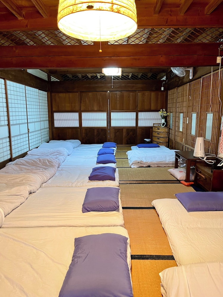 貸別荘「きよみず邸」１階貸切、近隣天然温泉、伊香保・榛名30分、年中BBQ・雨天OK! 最大20名 禁煙 客室10 | きよみず邸