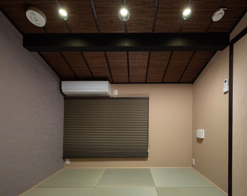 京町家一棟貸し 北側 客室2 | 奏 九条明田町別邸