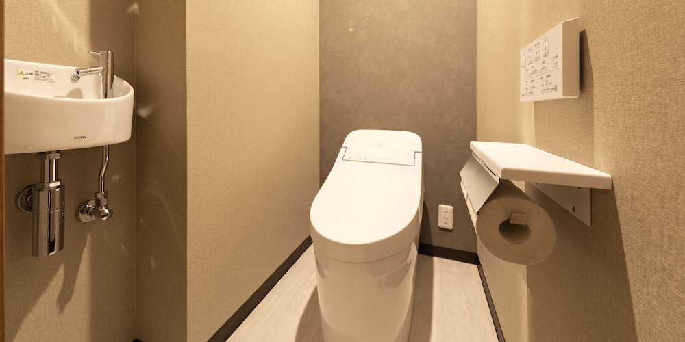 コーナーツイン (2名様利用) 禁煙 バスルームの設備0 | 東急ステイ函館朝市 灯の湯