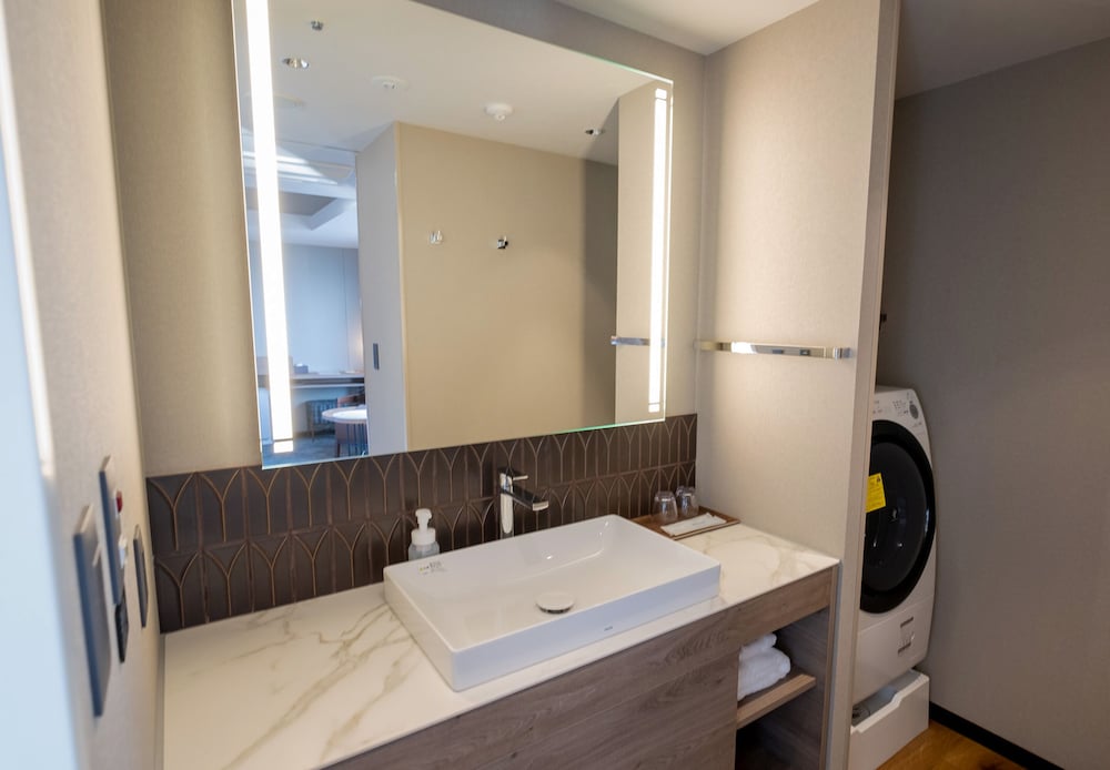 ラグジュアリー ツインルーム 禁煙 客室の設備とサービス4 | 東急ステイ函館朝市 灯の湯