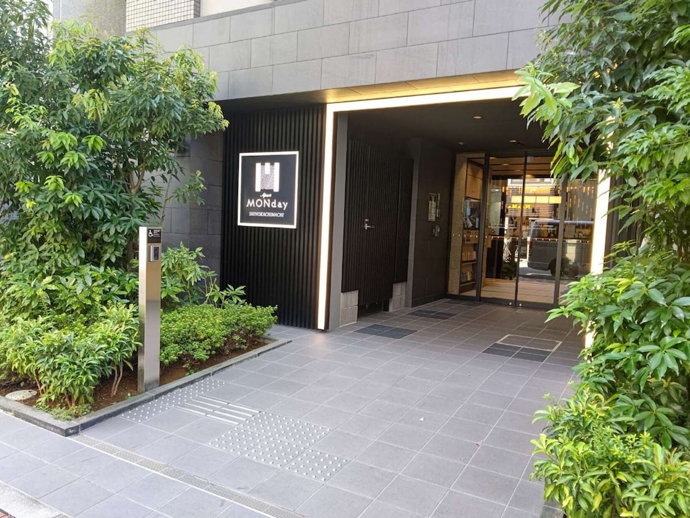 MONday Apart 上野新御徒町