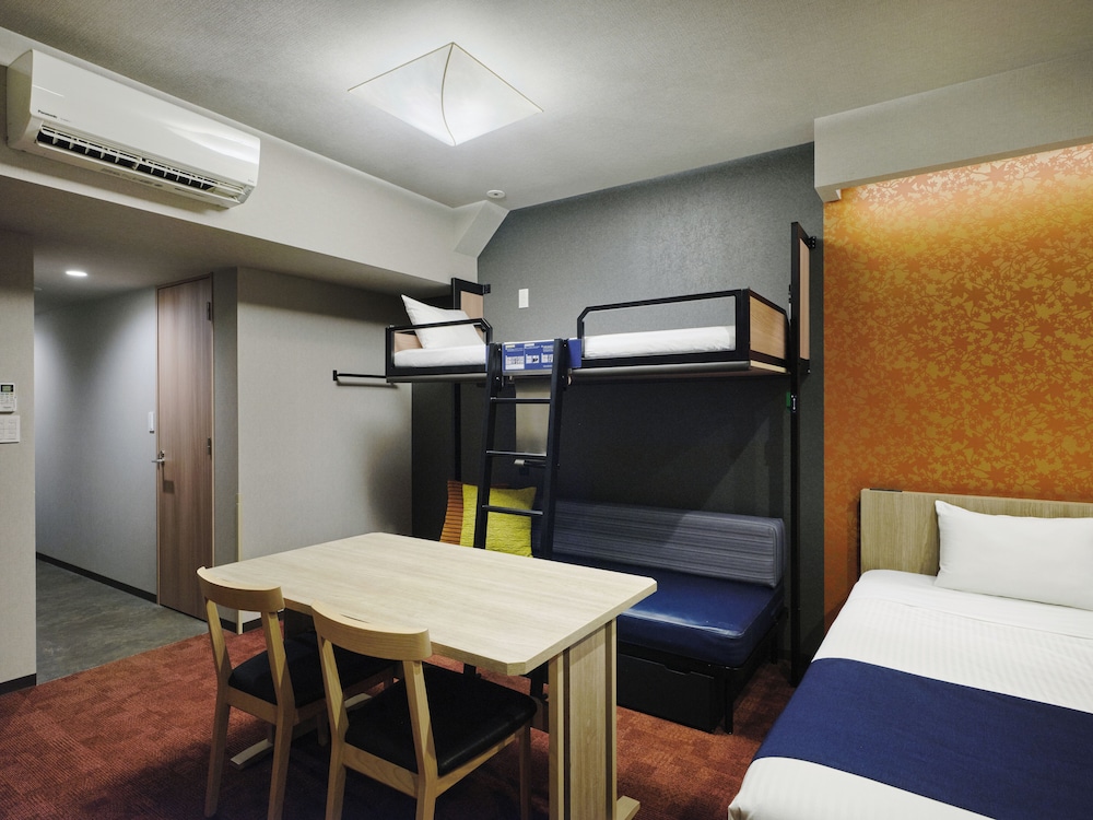 スーペリア ファミリールーム 客室3 | MONday Apart Premium 日本橋