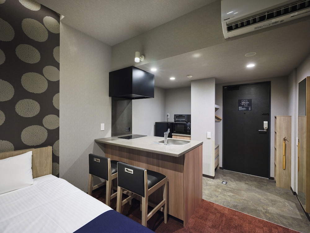 ユニバーサルキングルーム | MONday Apart Premium 日本橋