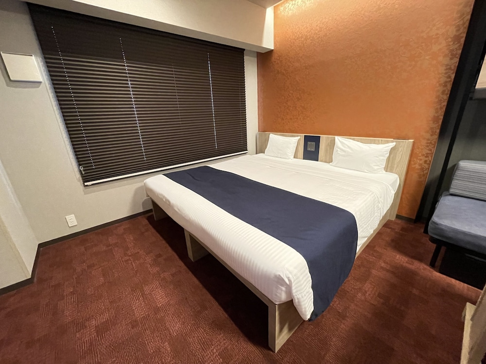 スーペリアキングルーム 客室3 | MONday Apart 日本橋人形町 (旧 : MONday Apart 日本橋水天宮前)