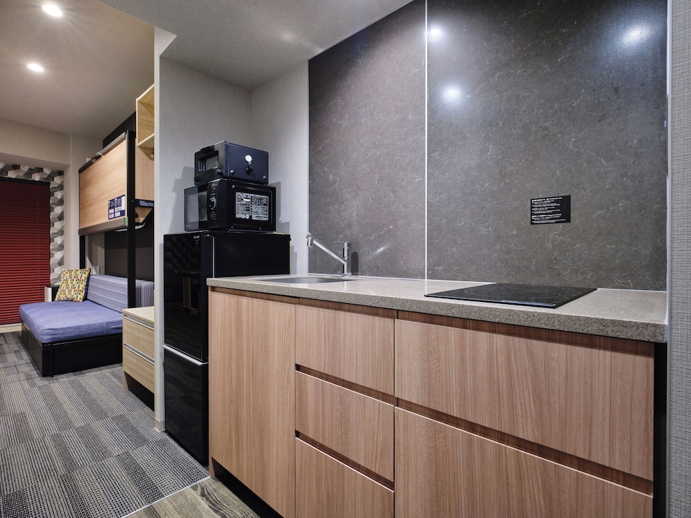 スーペリア ファミリールーム 専用簡易キッチン0 | MONday Apart 浜松町大門