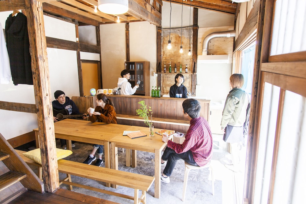 女性限定共同ドミトリー (2名様予約専用)　禁煙 リビング エリア0 | Fukuoka Guesthouse SHIP