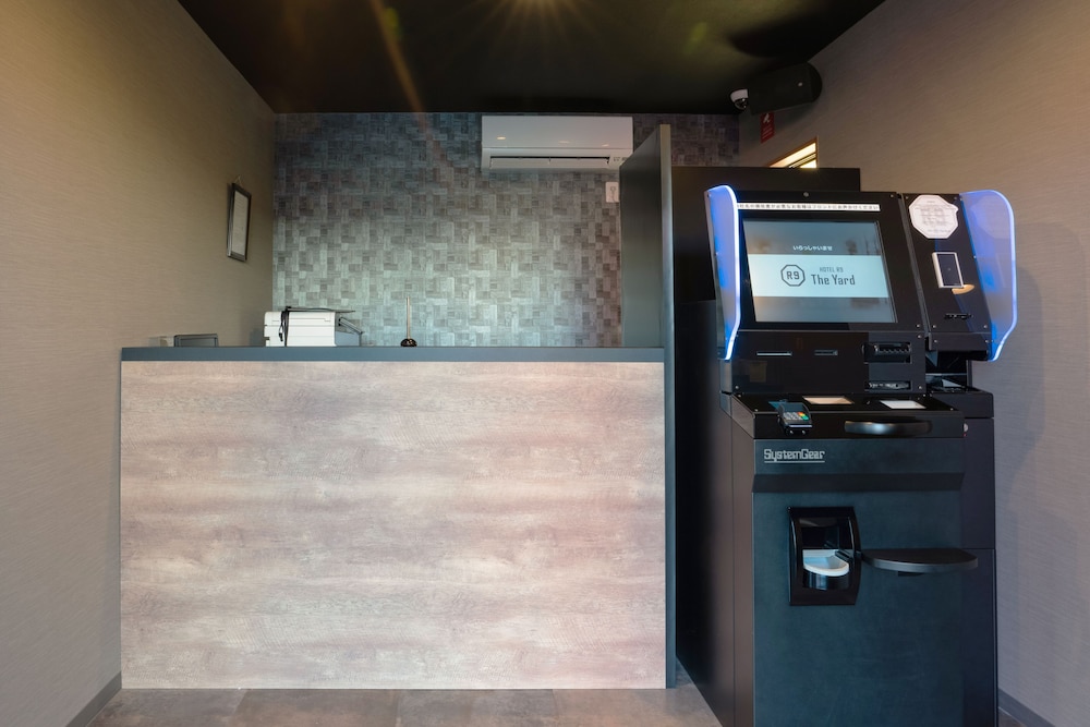 フロント1 | HOTEL R9 The Yard 太田