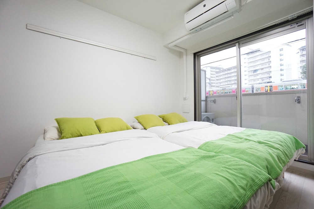 客室1 | Terry's Apartment Namba West I E02C