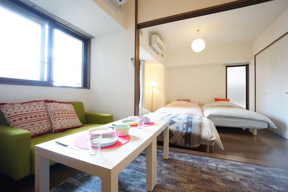 客室1 | Terry's Apartment Shinsaibashi East I G07B 客室1 | Terry's Apartment Shinsaibashi East I G07B