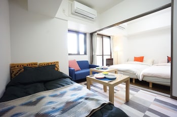 Terry's Apartment Shinsaibashi East I G12B