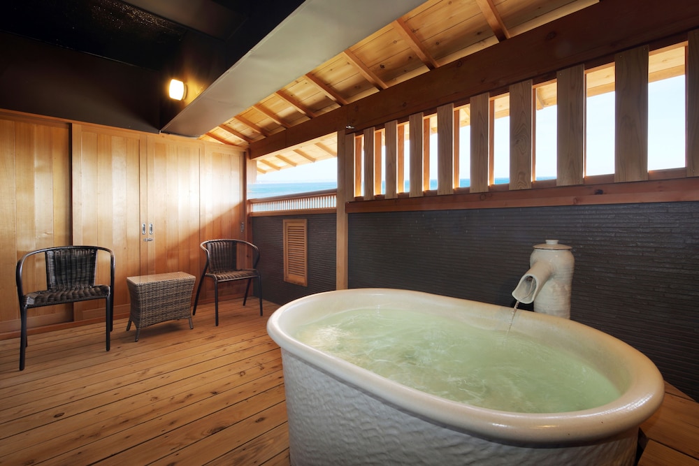 【宙sora】プレミアムスイートルーム 専用スパ浴槽0 | 夢みさき