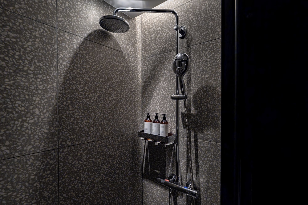 Privilege ルーム キングベッド 1 台 バスルーム0 | メルキュール京都ステーション