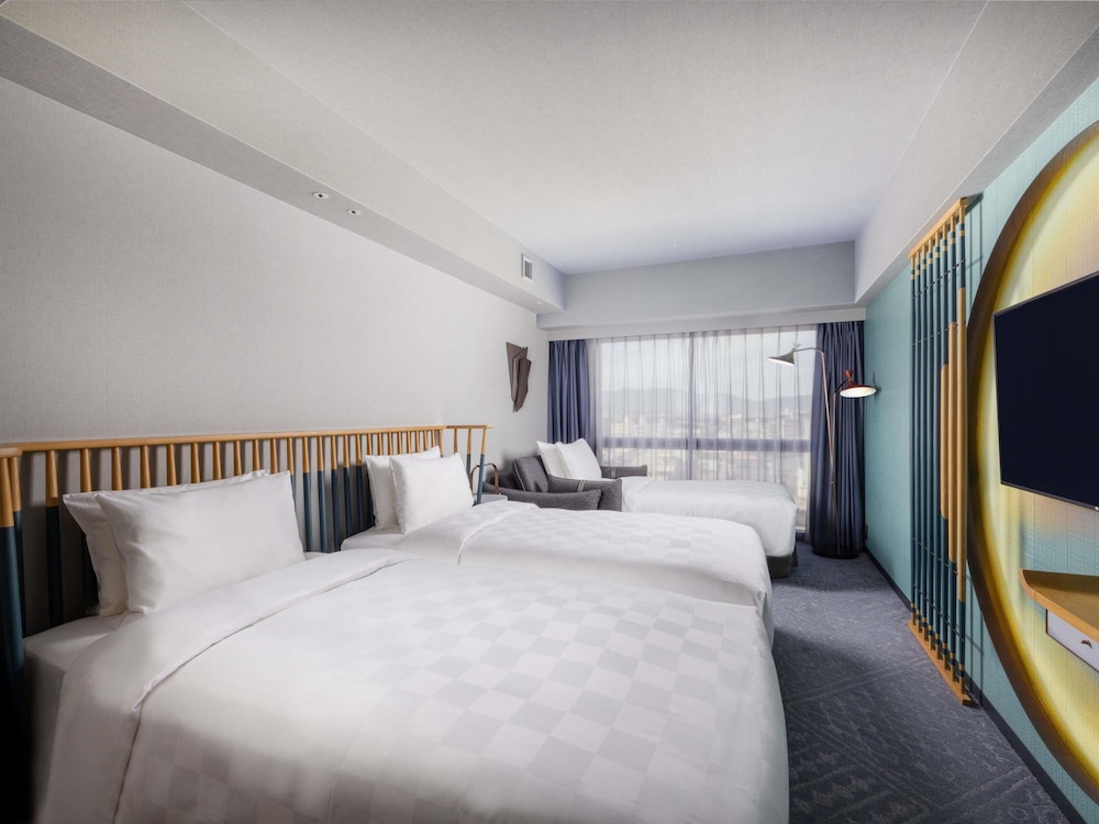 スーペリア トリプルルーム 禁煙 浴槽 (2 Single beds and 1 Sofa bed) 客室9 | メルキュール京都ステーション