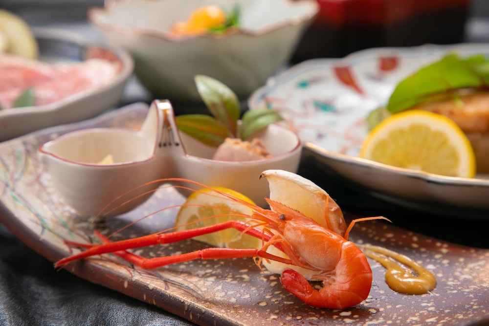 スタンダード和室8畳 旬彩舟盛×A5豊後牛ステーキ×温泉地獄蒸し 客室3 | やすらぎの宿 由布