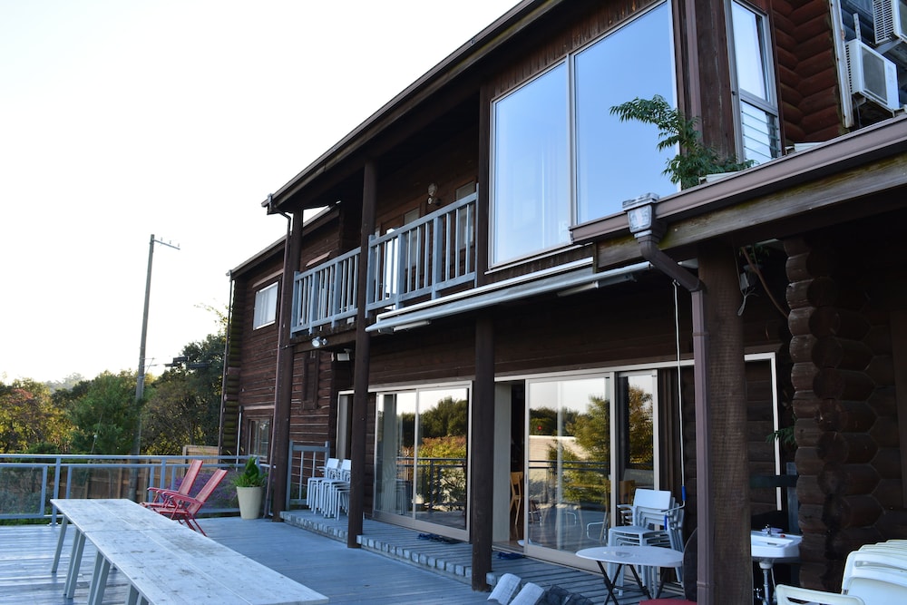 [テラス棟] 300平米·1棟貸切 (2~3階/暖炉·テラス付) 禁煙 | La Terrasse Awaji