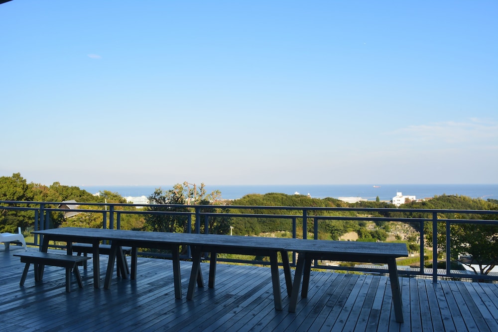 [テラス棟] 300平米·1棟貸切 (2~3階/暖炉·テラス付) 禁煙 テラス / パティオ1 | La Terrasse Awaji