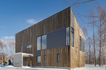YANAGI HOUSE