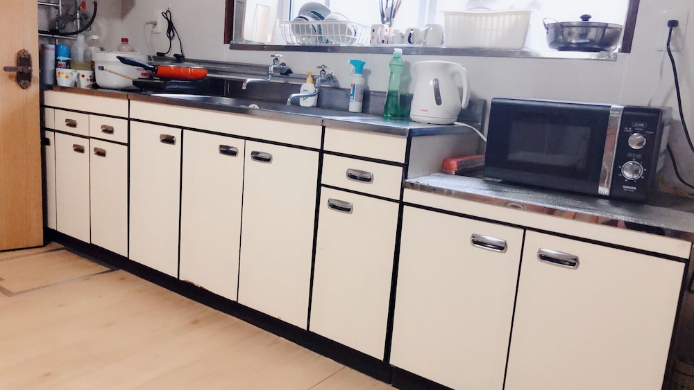 共用キッチン1 | ゲスト ハウス リンゴ 共用キッチン1 | ゲスト ハウス リンゴ