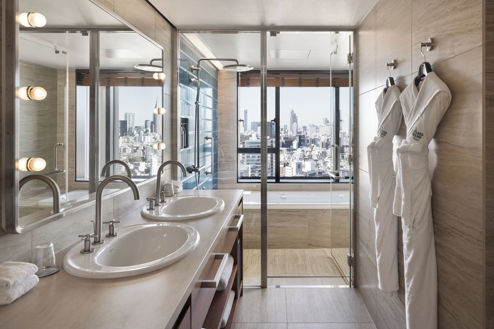 デラックスツインルーム シティビュー 禁煙 客室8 | THE AOYAMA GRAND HOTEL