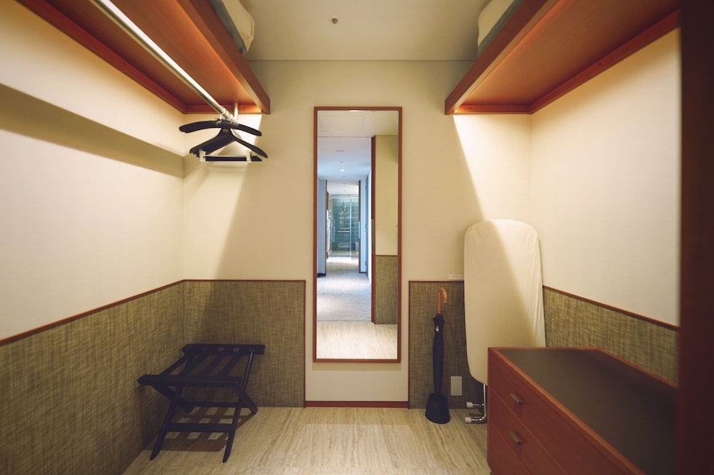 246スイートツイン シティビュー 禁煙 客室6 | THE AOYAMA GRAND HOTEL