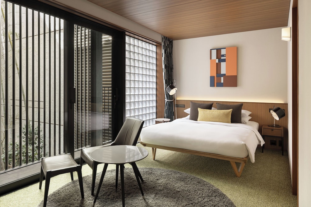 スタンダードクイーンルーム ガーデンビュー 禁煙 客室5 | THE AOYAMA GRAND HOTEL