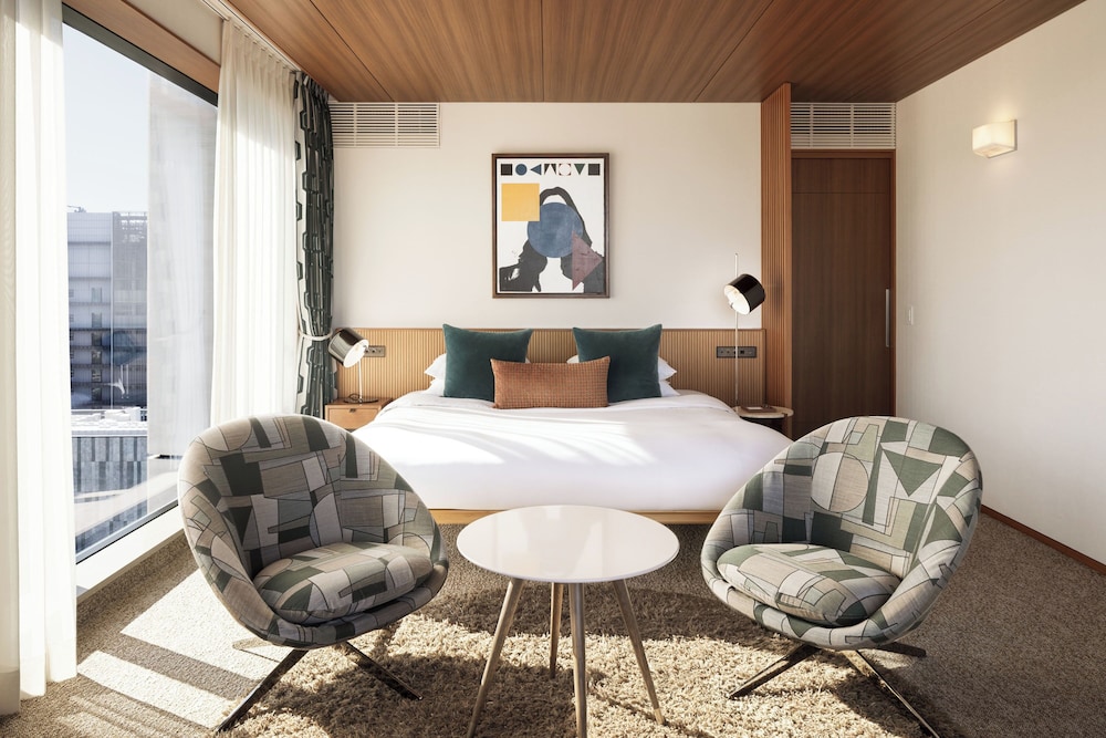 デラックスキングルーム シティビュー 禁煙 | THE AOYAMA GRAND HOTEL