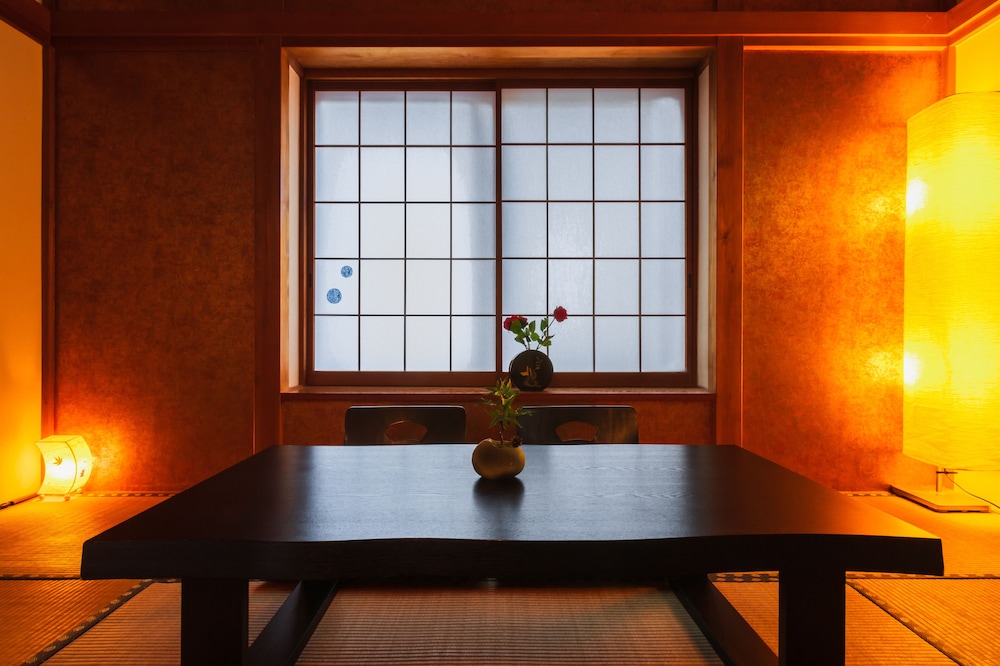 一棟貸し 客室4 | 大正モダンヴィラ 禅