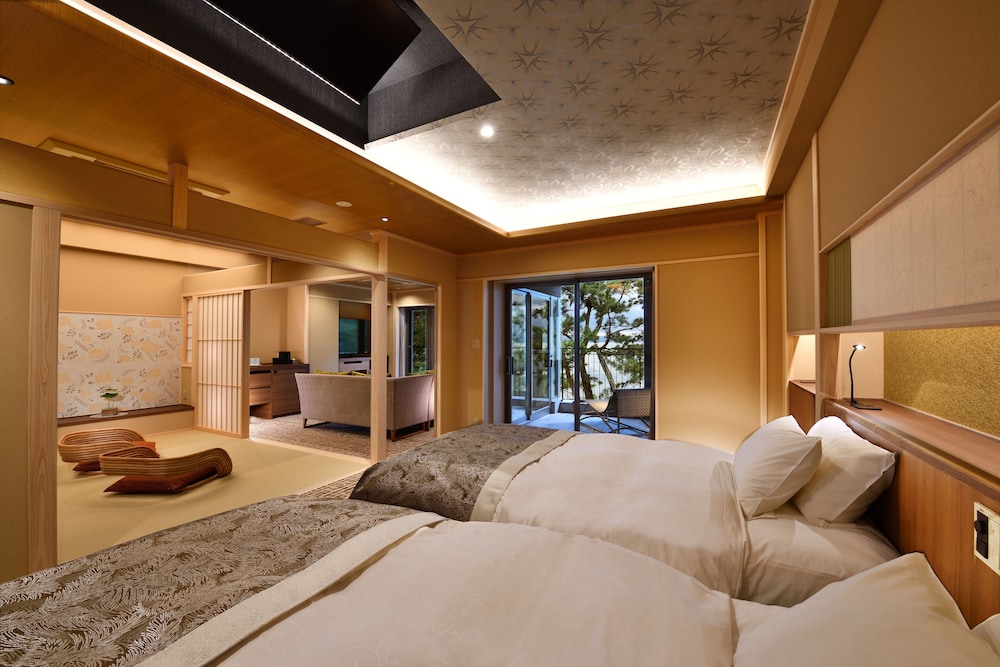 客室1 | びわ湖松の浦別邸