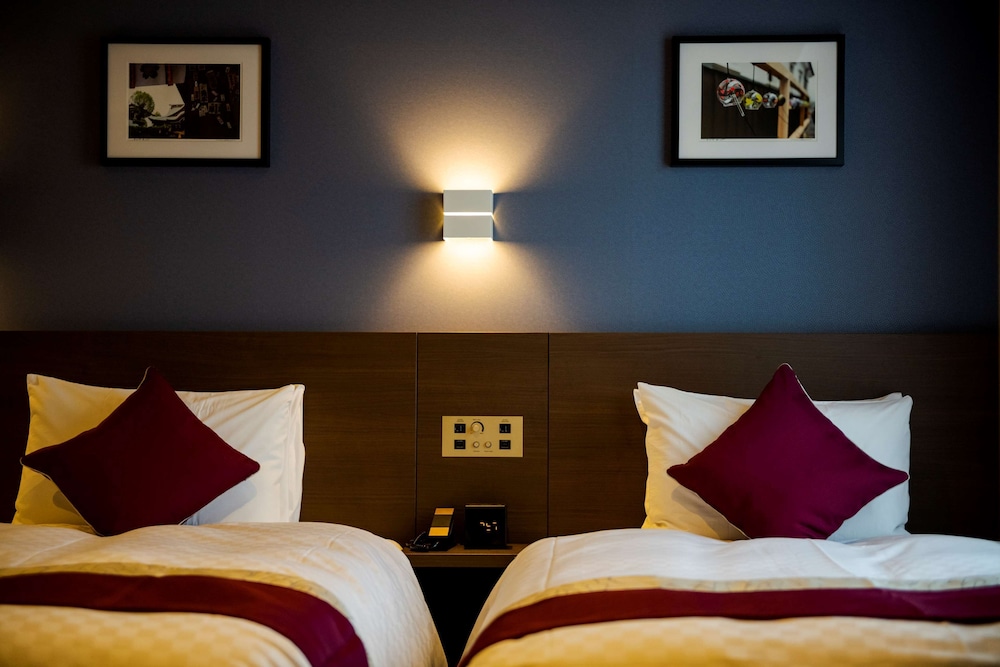 スタンダード ルーム シングルベッド 3 台 禁煙 冷蔵庫 (Larger Room) 客室6 | ベストウェスタンプラス福岡天神南