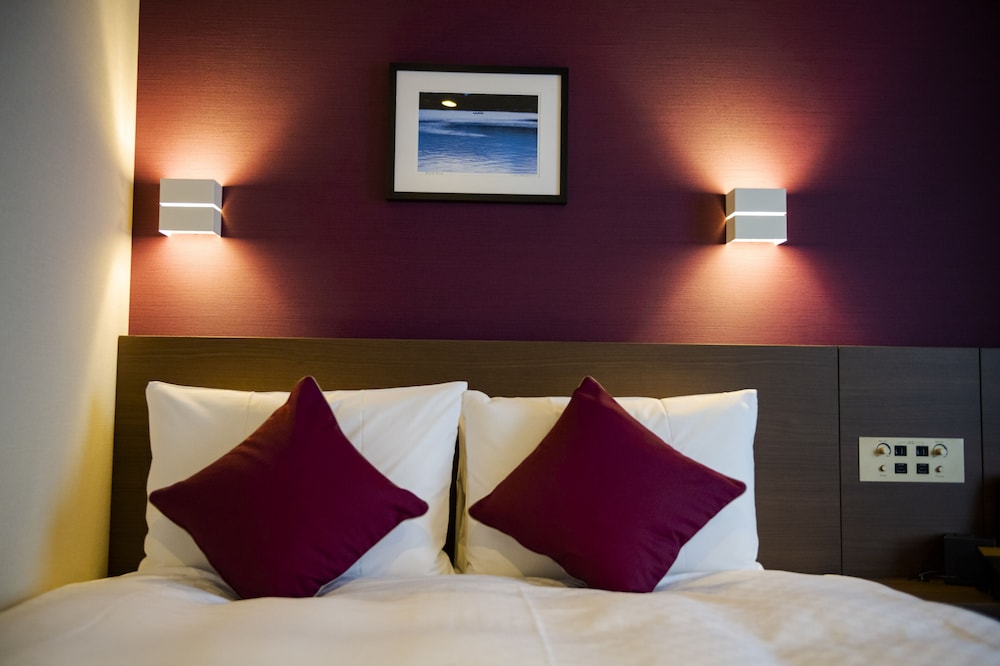 スーペリア ルーム ダブルベッド 1 台 禁煙 冷蔵庫 客室12 | ベストウェスタンプラス福岡天神南