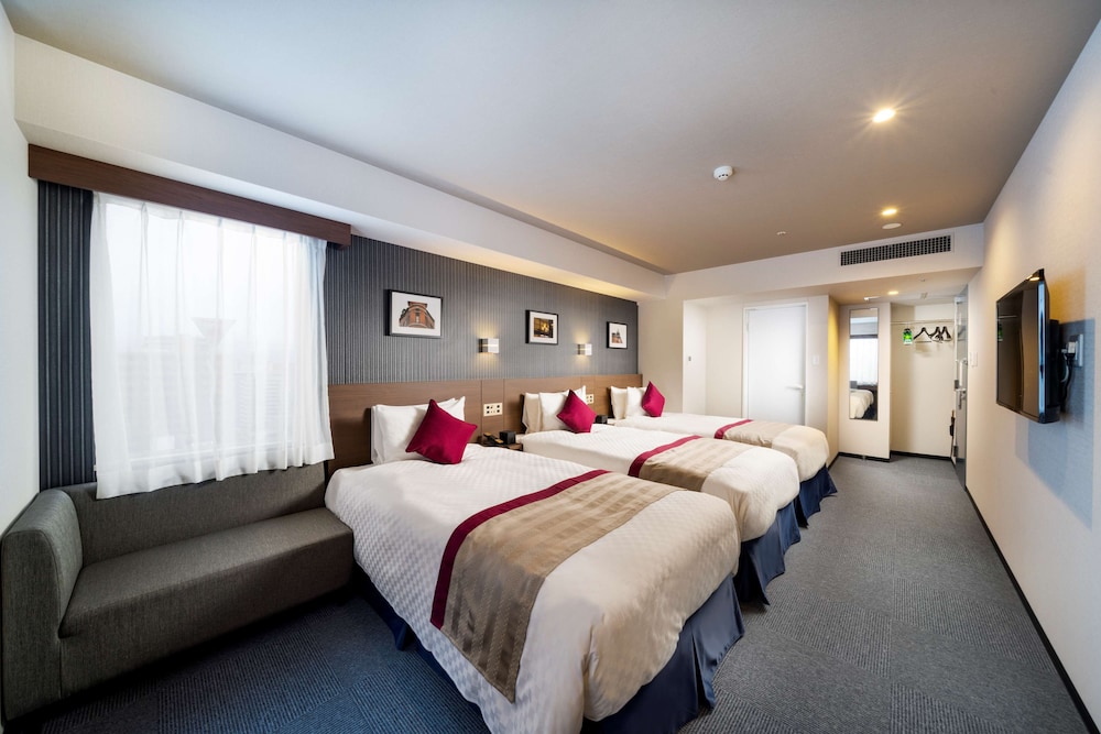 スタンダード ルーム シングルベッド 3 台 禁煙 冷蔵庫 (Larger Room) 客室1 | ベストウェスタンプラス福岡天神南