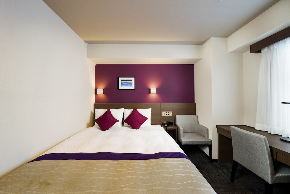 スーペリア ルーム ダブルベッド 1 台 禁煙 冷蔵庫 客室6 | ベストウェスタンプラス福岡天神南