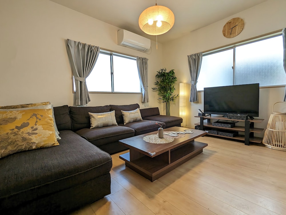 プライベートバケーションホーム リビング エリア1 | Tsukiyume-kan