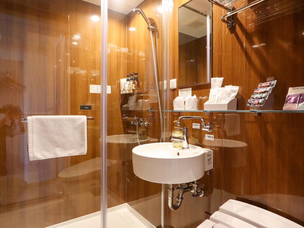 スタンダード ダブルルーム バスルーム1 | HOTEL KANADE 関空貝塚