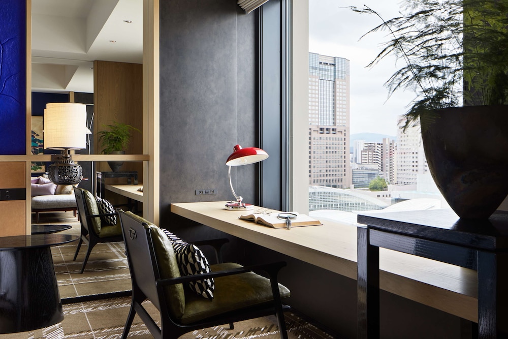 スイート キングベッド 1 台 客室2 | ハイアット セントリック 金沢