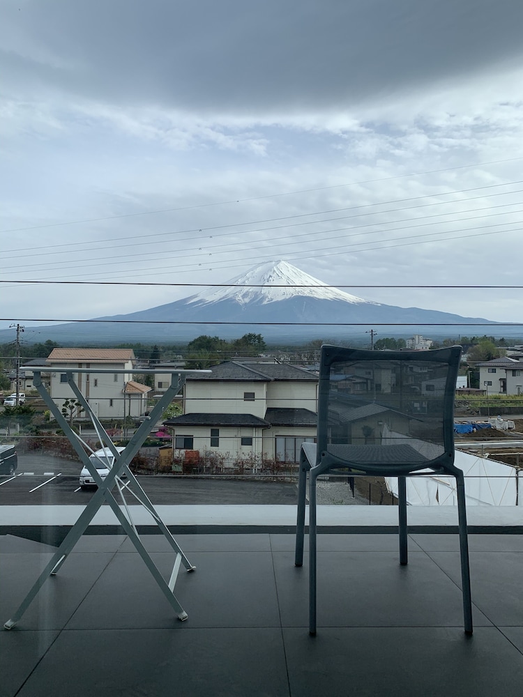 スタンダード ツインルーム 富士山ビュー 客室5 | THE GARDEN