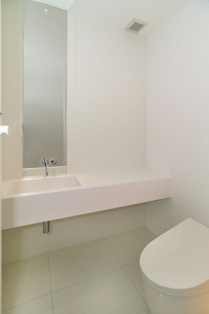 スタンダード ツインルーム 富士山ビュー バスルーム1 | THE GARDEN