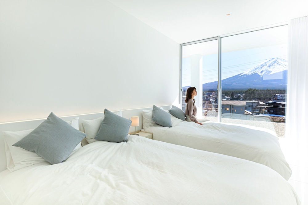 THE スイート 富士山ビュー 客室2 | THE GARDEN