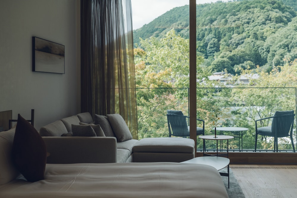 ツインルーム バルコニー マウンテンビュー 部屋からの景観1 | MUNI KYOTO