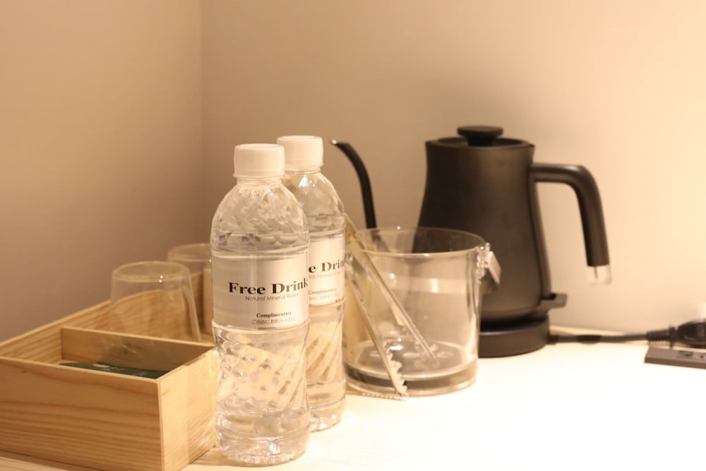 [ YOSHITOMO 303 ] Modern スタンダードダブル 客室の設備とサービス1 | 源 (GEN) ホテル鎌倉