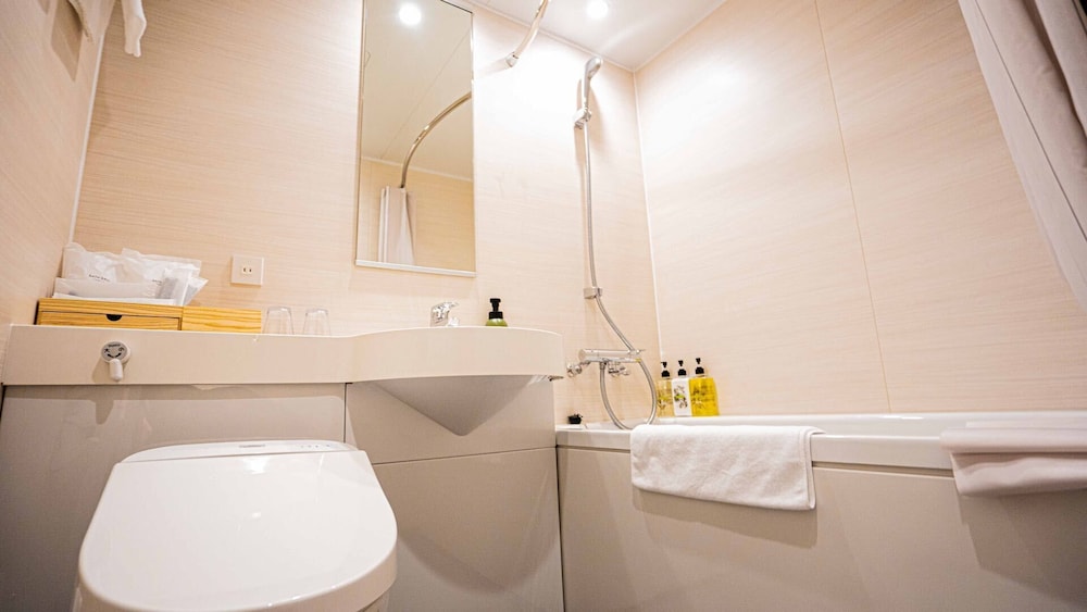 [ WADA 308 ] Modern コンパクトダブル バスルーム0 | 源 (GEN) ホテル鎌倉