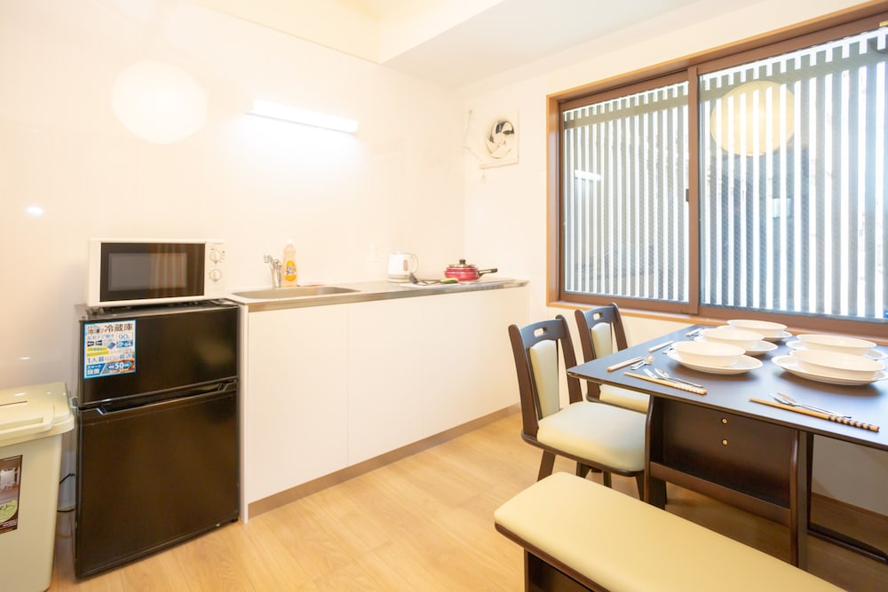 1軒家 専用キッチン1 | Enraku