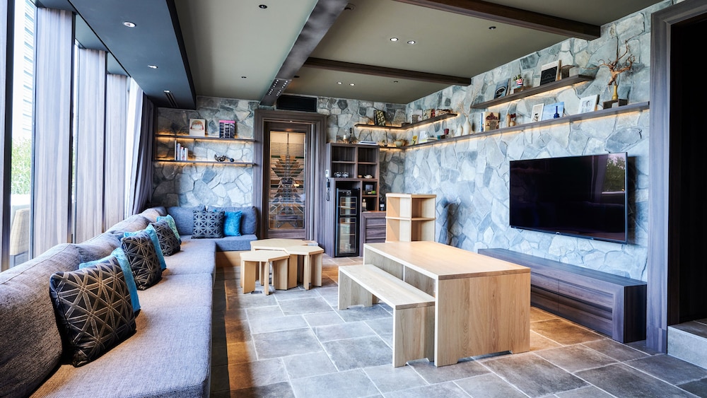 S14 フォレストテラススイート 客室1 | ザ タワー ホテル ナゴヤ